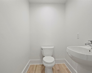 6346 Oriole Drive - Photo Thumbnail 13