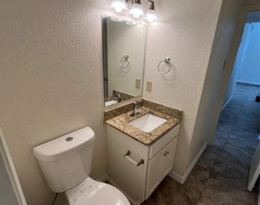 1707 Aurora Drive - Photo Thumbnail 25