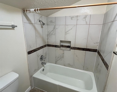 1707 Aurora Drive - Photo Thumbnail 15