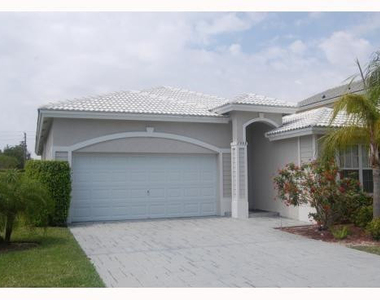 7953 Nw 70th Avenue - Photo Thumbnail 2
