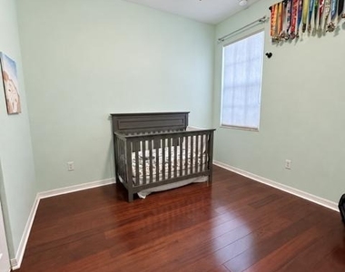 1571 Se Hampshire Way - Photo Thumbnail 13