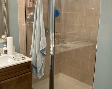 1571 Se Hampshire Way - Photo Thumbnail 9
