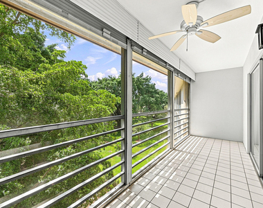 2404 Antigua Circle - Photo Thumbnail 22