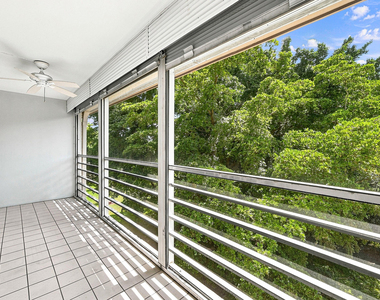 2404 Antigua Circle - Photo Thumbnail 23