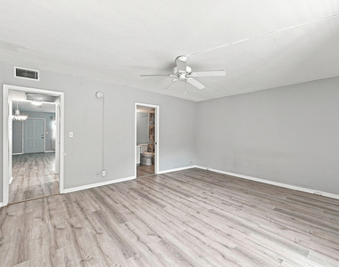 2404 Antigua Circle - Photo Thumbnail 19