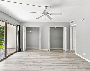 2404 Antigua Circle - Photo Thumbnail 13