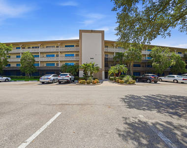 2404 Antigua Circle - Photo Thumbnail 26