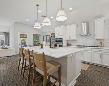 3612 Lillian Court - Photo Thumbnail 3