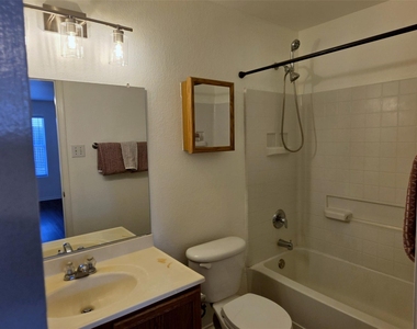 5108 Waterford Drive - Photo Thumbnail 16