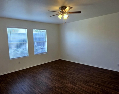5108 Waterford Drive - Photo Thumbnail 13
