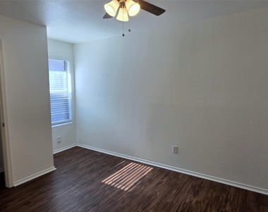 5108 Waterford Drive - Photo Thumbnail 20