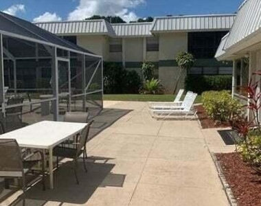 2302 Sunrise Boulevard - Photo Thumbnail 10