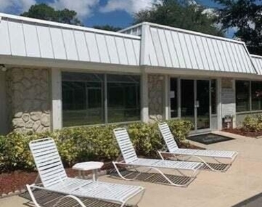 2302 Sunrise Boulevard - Photo Thumbnail 13