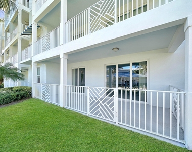 312 Bay Colony Drive N - Photo Thumbnail 2