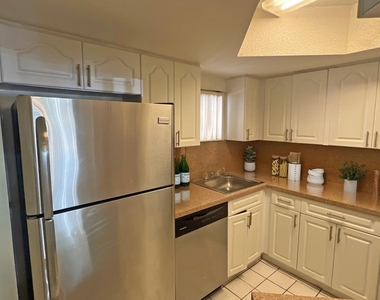 8343 Lake Drive - Photo Thumbnail 5