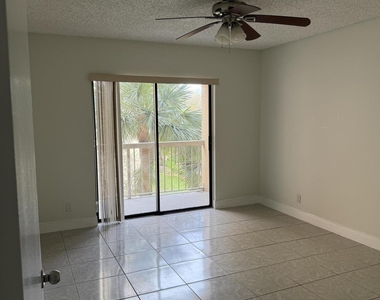 8343 Lake Drive - Photo Thumbnail 10