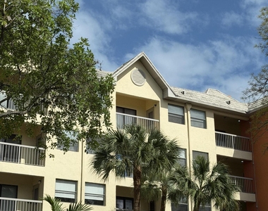 8343 Lake Drive - Photo Thumbnail 4