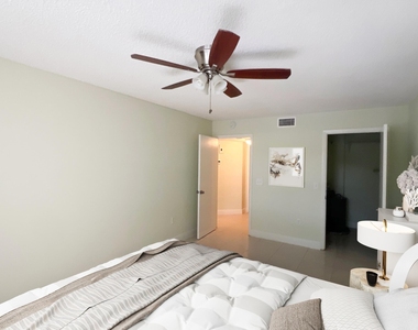 8343 Lake Drive - Photo Thumbnail 9
