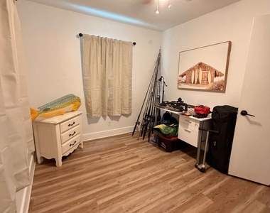175 E 24th Street - Photo Thumbnail 19