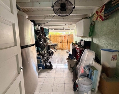 175 E 24th Street - Photo Thumbnail 22