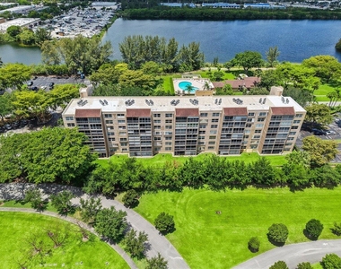 4550 Nw 18th Avenue - Photo Thumbnail 26