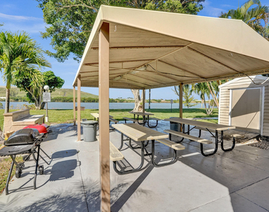 4550 Nw 18th Avenue - Photo Thumbnail 32