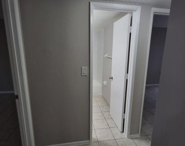 701 Gardens Drive - Photo Thumbnail 6