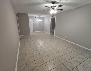 701 Gardens Drive - Photo Thumbnail 2