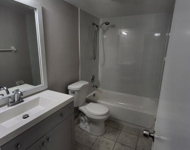 701 Gardens Drive - Photo Thumbnail 7