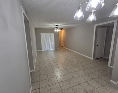 701 Gardens Drive - Photo Thumbnail 3