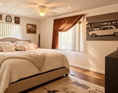 231 Se Paradise Place - Photo Thumbnail 10