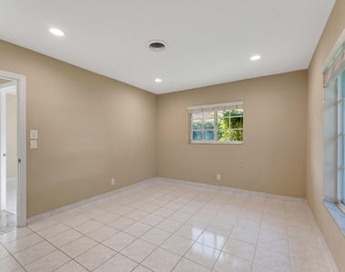 1100 Sw 12th Avenue - Photo Thumbnail 28