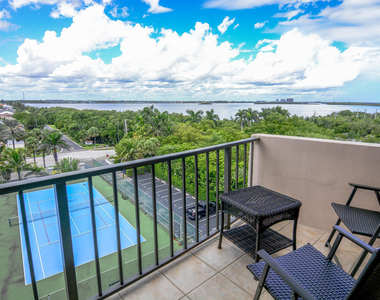 4200 N Ocean Drive - Photo Thumbnail 10