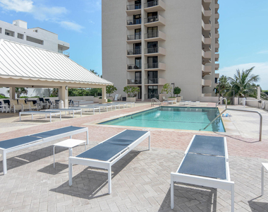 4200 N Ocean Drive - Photo Thumbnail 35