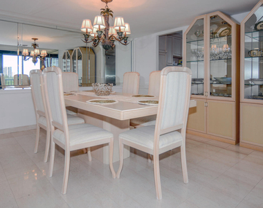 4200 N Ocean Drive - Photo Thumbnail 3
