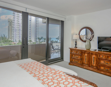 4200 N Ocean Drive - Photo Thumbnail 18