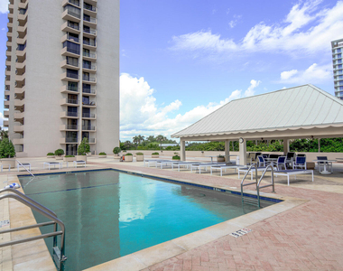 4200 N Ocean Drive - Photo Thumbnail 33