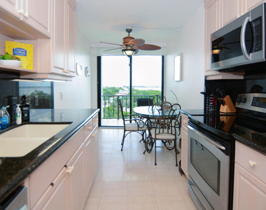 4200 N Ocean Drive - Photo Thumbnail 8