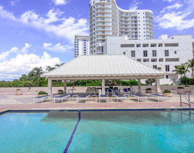 4200 N Ocean Drive - Photo Thumbnail 34