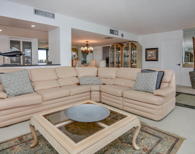 4200 N Ocean Drive - Photo Thumbnail 7