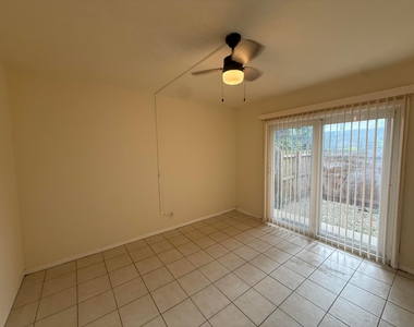 909 Se 14th Court - Photo Thumbnail 6