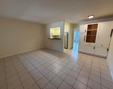 909 Se 14th Court - Photo Thumbnail 10