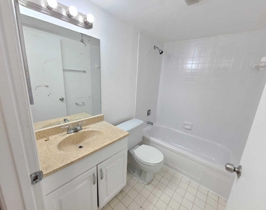 1720 N Congress Avenue - Photo Thumbnail 8