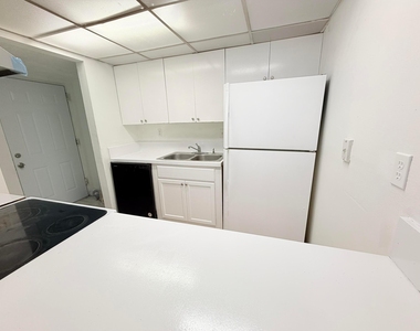 1720 N Congress Avenue - Photo Thumbnail 1