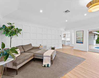 1114 Se 14th Avenue - Photo Thumbnail 7