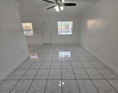 1545 Miami Road - Photo Thumbnail 1