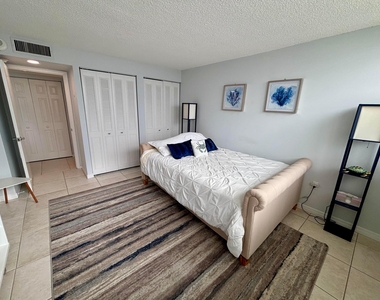 5600 N Flagler Drive - Photo Thumbnail 8