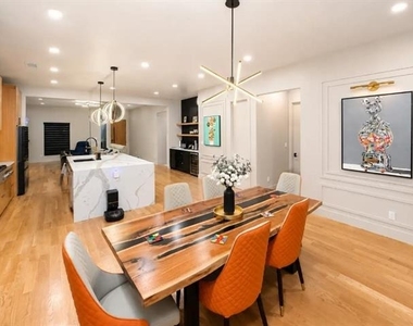 939 N Buckner Boulevard - Photo Thumbnail 6