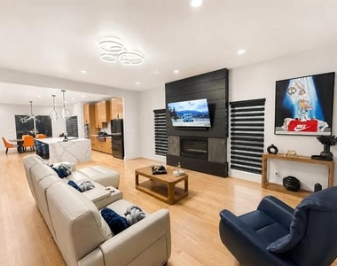 939 N Buckner Boulevard - Photo Thumbnail 7