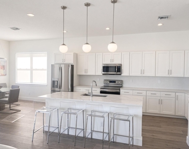 9066 Se Mars Street - Photo Thumbnail 7